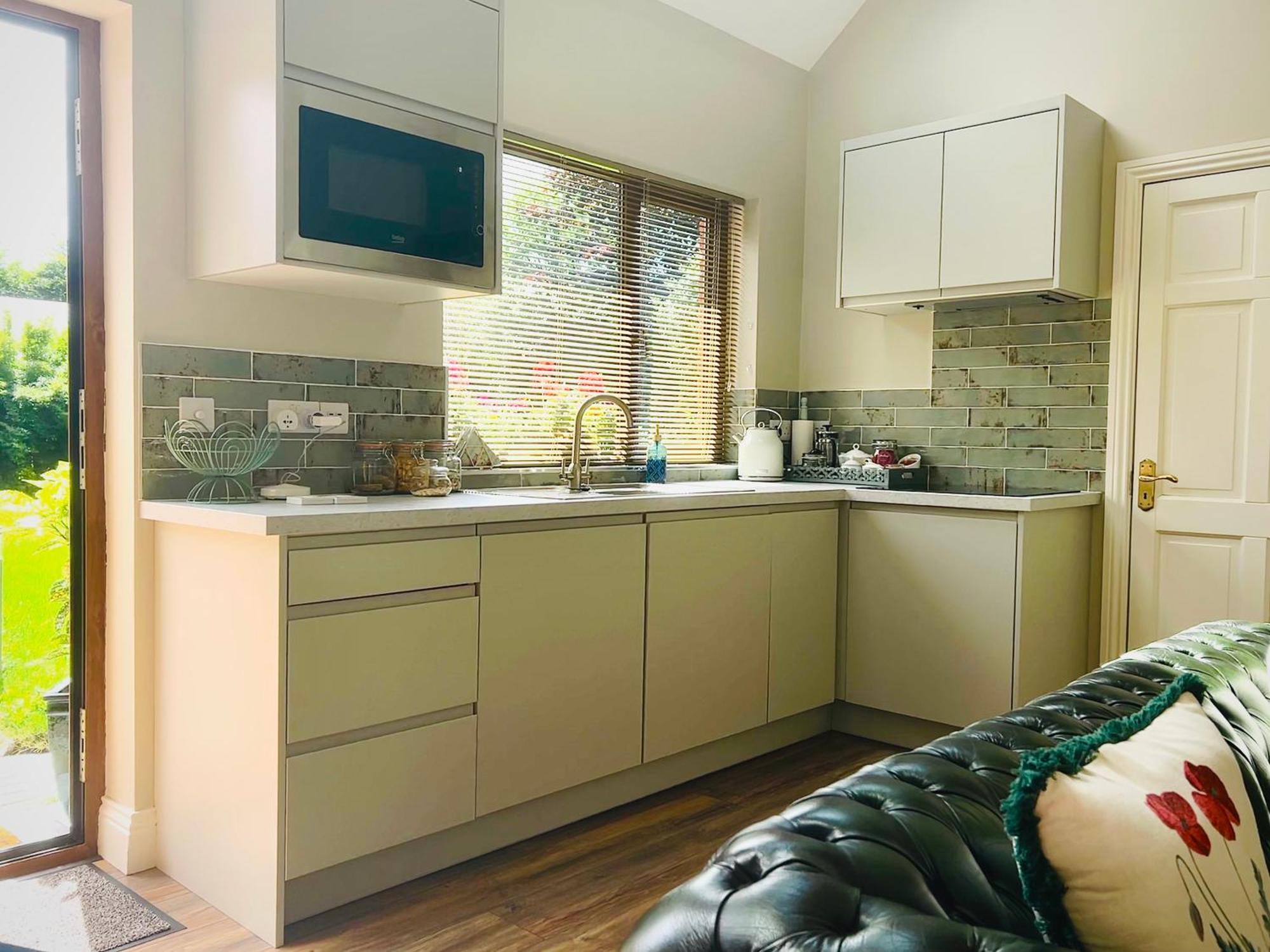 Oranhill Lodge Guesthouse โอแรนมอร์ ภายนอก รูปภาพ